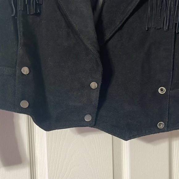 Black Suede Leather with fringe and conchos - Picture 6 of 11